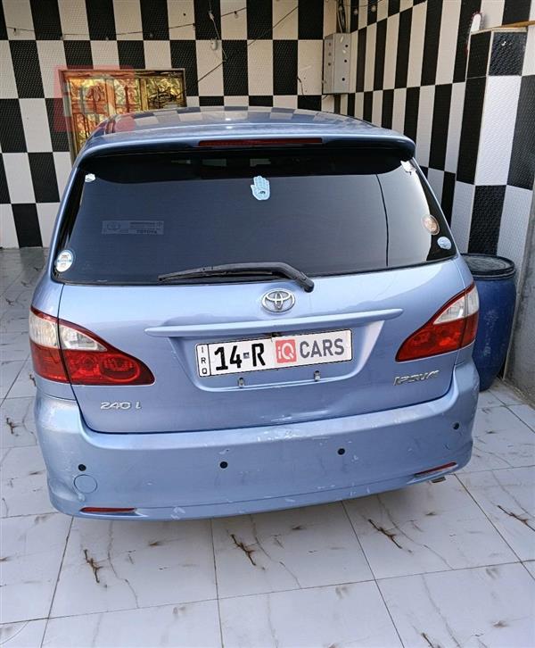 Toyota Ipsum 2005 for sale in Iraq - Gharraf